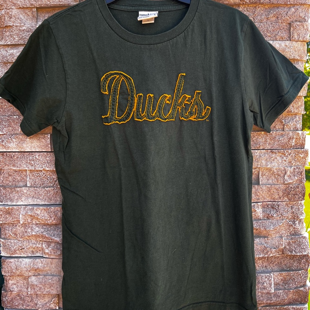 Green Short Sleeve Tee with Ducks Embroidery